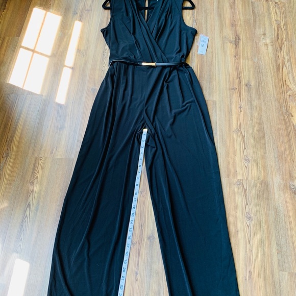 Jumpsuit - Picture 2 of 6